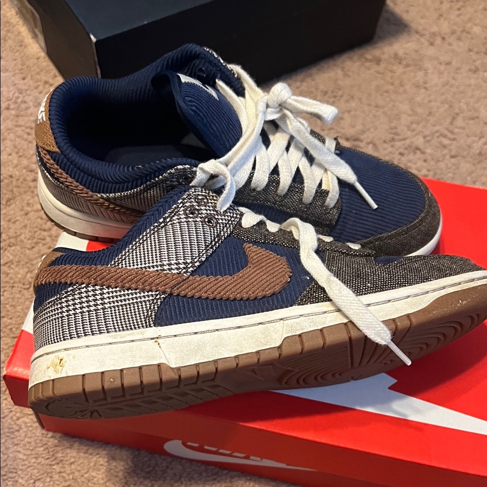 Nike Kids' Blue and Brown Sneakers - Picture 2 of 8
